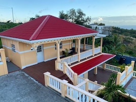 Fachada da propriedade