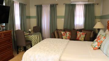 Leilighet – executive, 1 queensize-seng, kjøkken, havutsikt | Bad | Dusj, regndusjhode, toalettartikler (inkludert) og hårføner