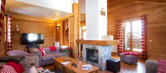 Chalet, wifi, sauna, terrasse, cheminĂ©e ou poĂȘle Ă bois, parking, tĂ©lĂ©vision, 200mÂČ, Alpe d'Huez