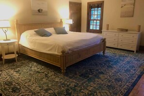 3 室のベッドルーム、アイロン / アイロン台、WiFi、ベッドシーツ