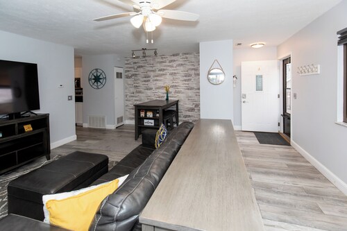 Dual Townhomes in Central Downtown Huron