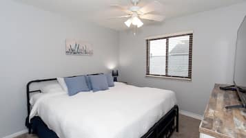 4 quartos, Wi-Fi de cortesia, roupa de cama