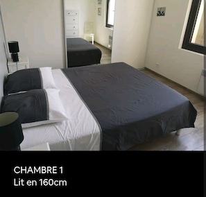 3 bedrooms, WiFi, bed sheets - Villa Avec Piscine (Arles)