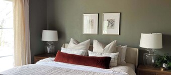 Koselig Cottage: Charming 1950s Danish Cottage on 5 Acres