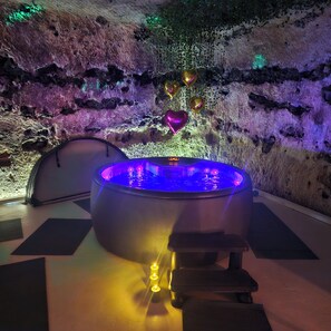 Interior - Loft et spa Entièrement Troglodyte (Châteaudun)