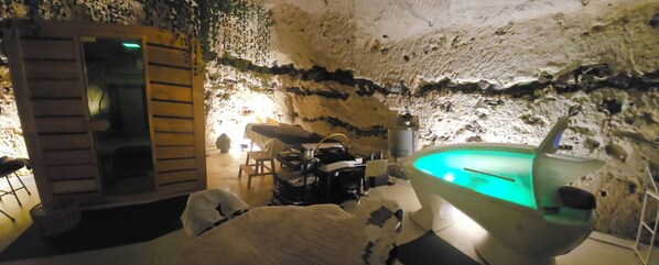 Spa - Loft et spa Entièrement Troglodyte (Châteaudun)