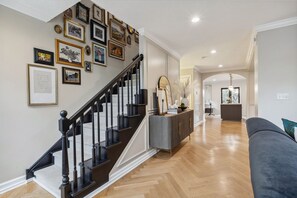 Interior - Fulton Haus - Luxury Rental in Ohio City (Cleveland)