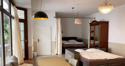 Hotel Lux