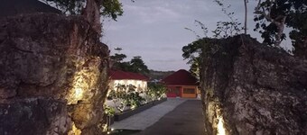 Hotel Bukit Indah Saumlaki by LeGreen