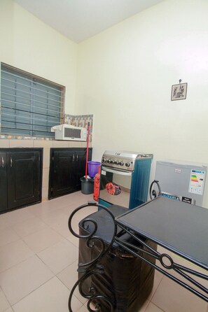 Interior - Ô Soleil, Villa Chic, Restaurants et Plages, à Saly (Saly)