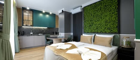 Comfort Apartment, 1 Queen Bed, Non Smoking, City View | 1 bedroom, premium bedding, pillowtop beds, individually furnished