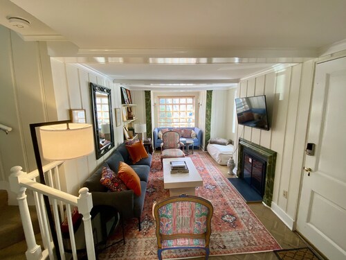Historic 4-Bedroom Home in the Heart of Newport