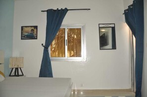 1 bedroom, desk, iron/ironing board, free WiFi - Studio 1 , Ô Soleil (Saly)