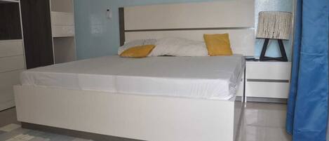 1 soveværelse, skrivebord, strygejern/strygebræt, gratis Wi-Fi