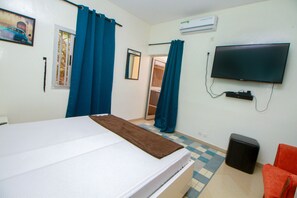1 bedroom, desk, iron/ironing board, free WiFi - Studio 1 , Ô Soleil (Saly)