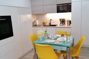 Fridge, microwave, oven, stovetop - Apartment near Baltic Sea with Balcony View (Rewal)