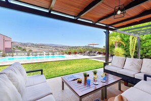 Pool - Salobre Villa 3 Golf by VillaGranCanaria (San Bartolomé de Tirajana)