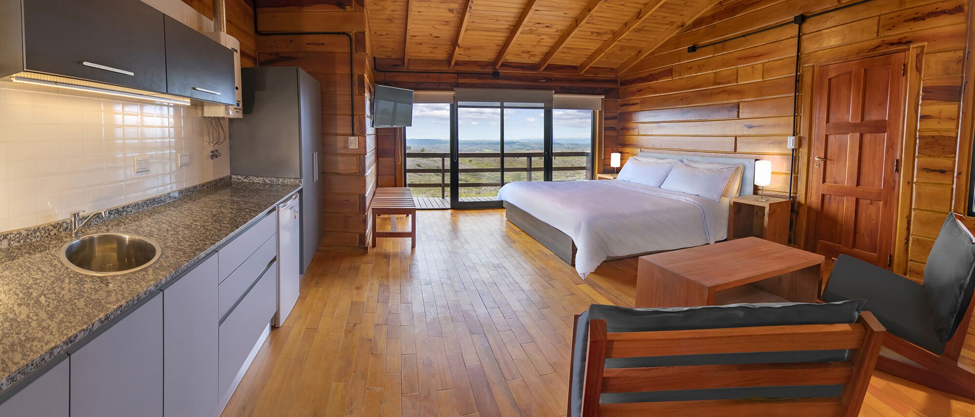 Premium bedding, free WiFi