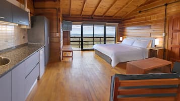 Premium bedding, free WiFi