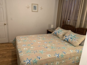 2 habitaciones, tabla de planchar con plancha, wifi y ropa de cama