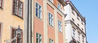 At Old Town Aparthotel