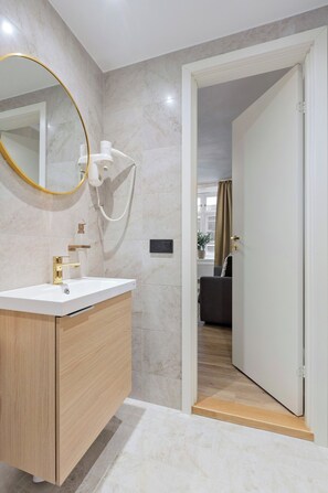 Bathroom - At Old Town Aparthotel (Stockholm)