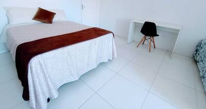 Apartamento Mobiliado Dois Quarteirões do Centro