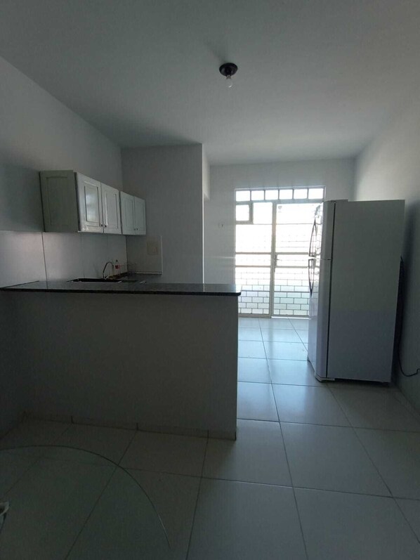 Interior - Apartamento Mobiliado Dois Quarteirões do Centro (Entroncamento Imperatriz)