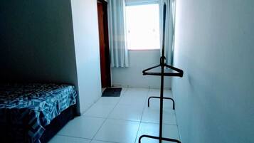 2 quartos, Wi-Fi de cortesia, roupa de cama