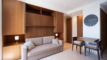 Estudio básico, 1 cama doble, vistas al mar | Interior