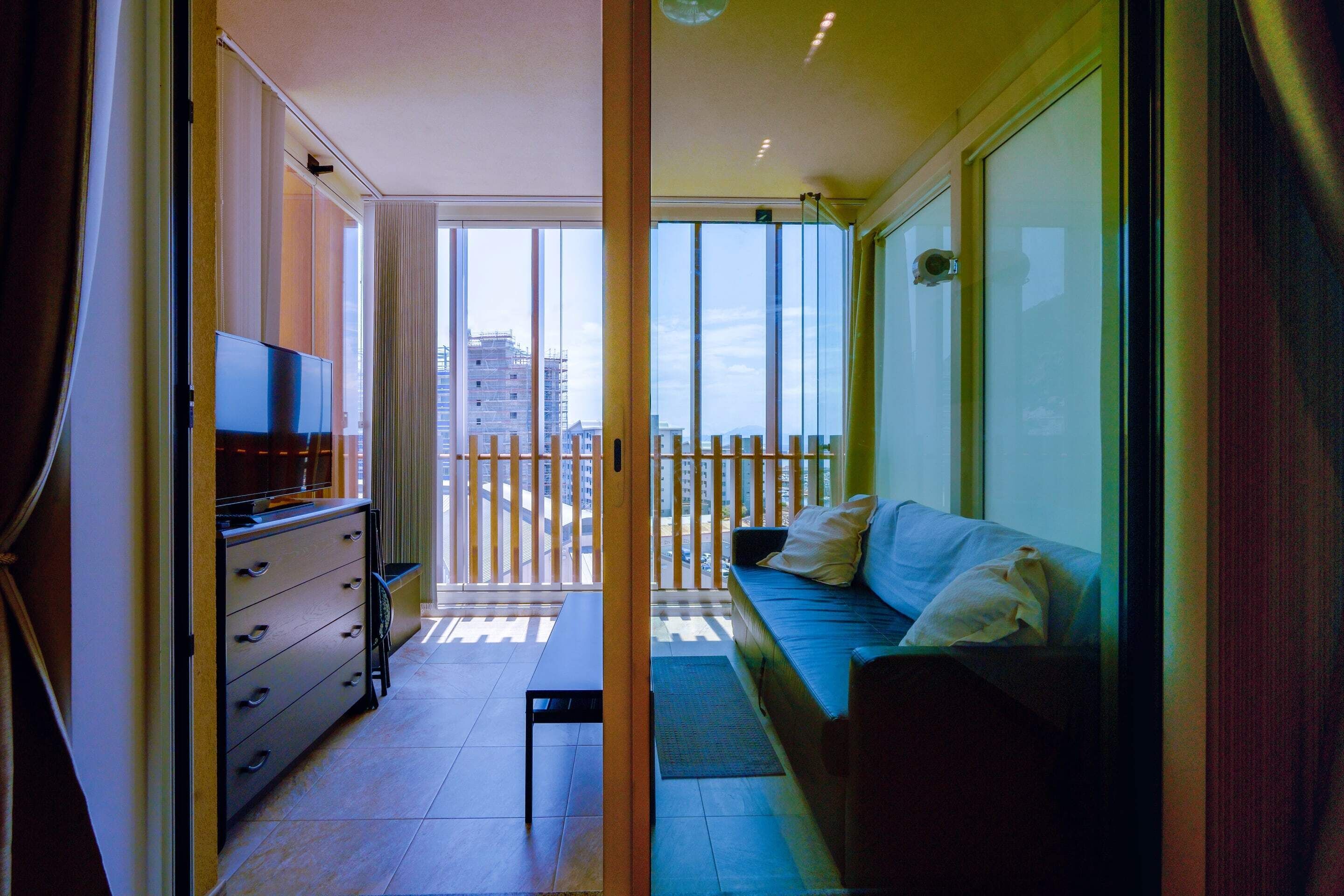 Westone Suite710-hosted by Sweetstay