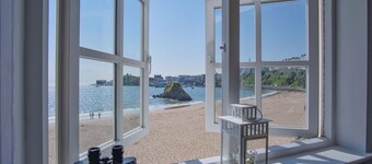 The Sand Castle - 2 Bedroom Apartment - Tenby