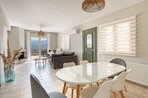 Dining - Horizon Apartments - Superior Apartment (Kompothekrata, Kefalonia)
