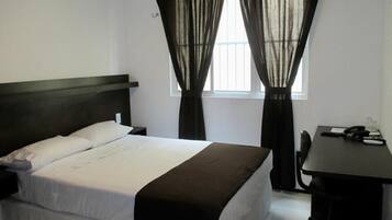 舒適客房 | 1 間睡房、書桌、手提電腦工作空間、免費 Wi-Fi