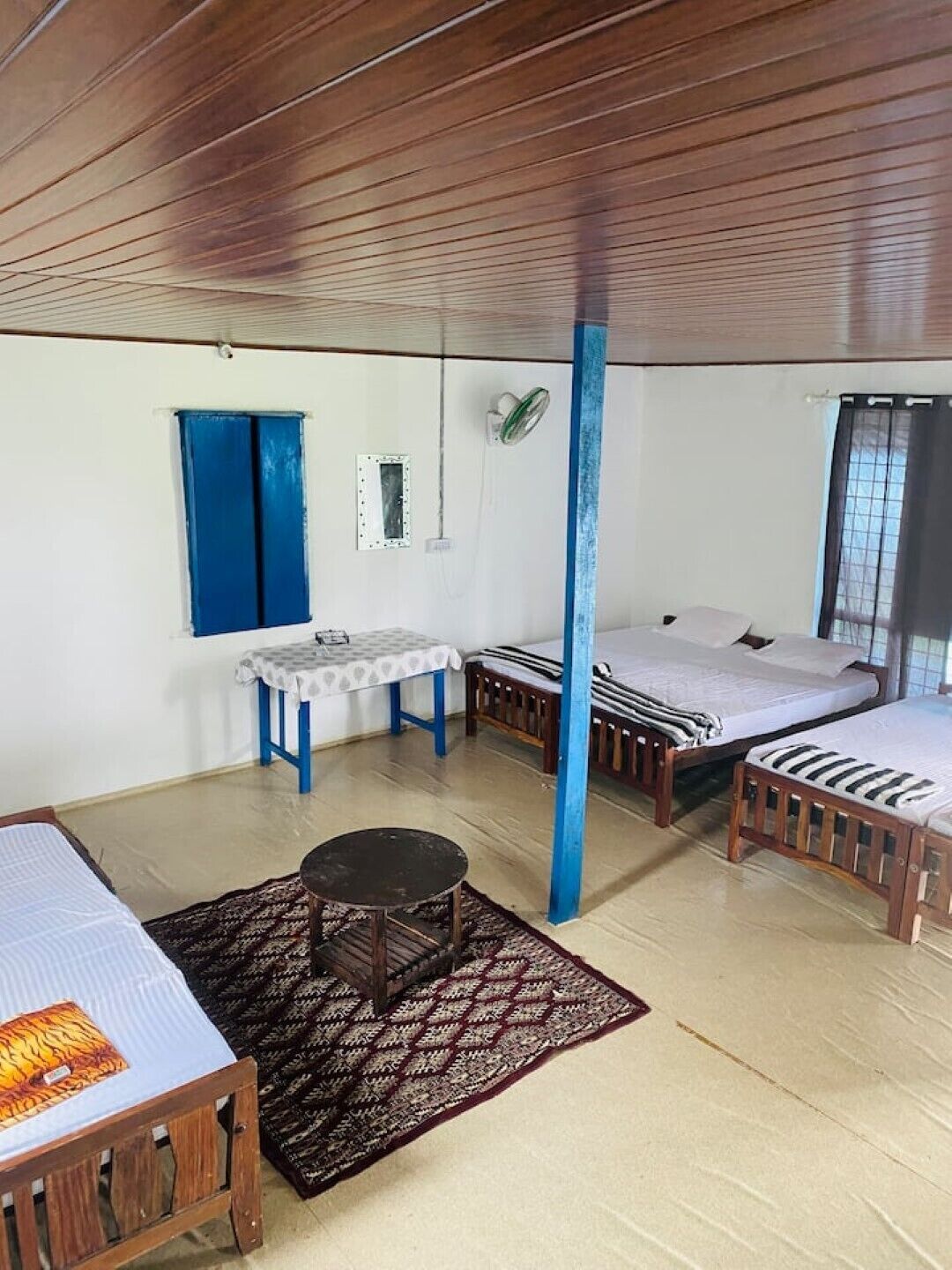 4 sovrum, strykjärn/strykbräda och sängkläder