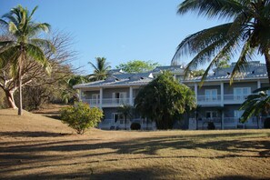 Exterior - Welcome to our Beautiful Newly Renovated Two-bedroom Beach Access Oasis (Marbella)