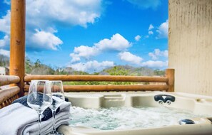 Outdoor spa tub - Luxury Views, Sparkling Pool, Giant Theater Oh My! (Sevierville)