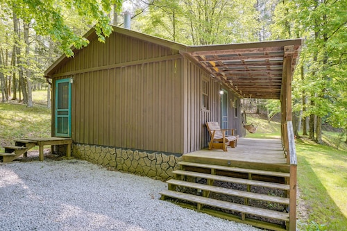 2 Mi to Green Bank Observatory! Mtn-View Cabin