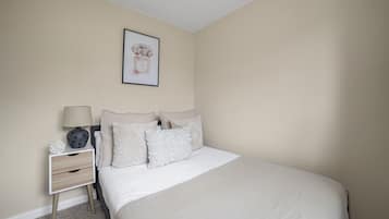 Ropa de cama hipoalergénica, muebles diferentes, cunas y wifi gratis