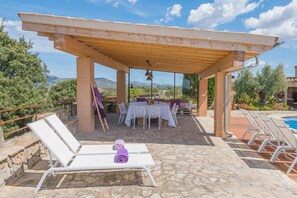 Outdoor dining - Zetrinet, Villa 5StarsHome Mallorca (Sant Llorenç Des Cardassar)