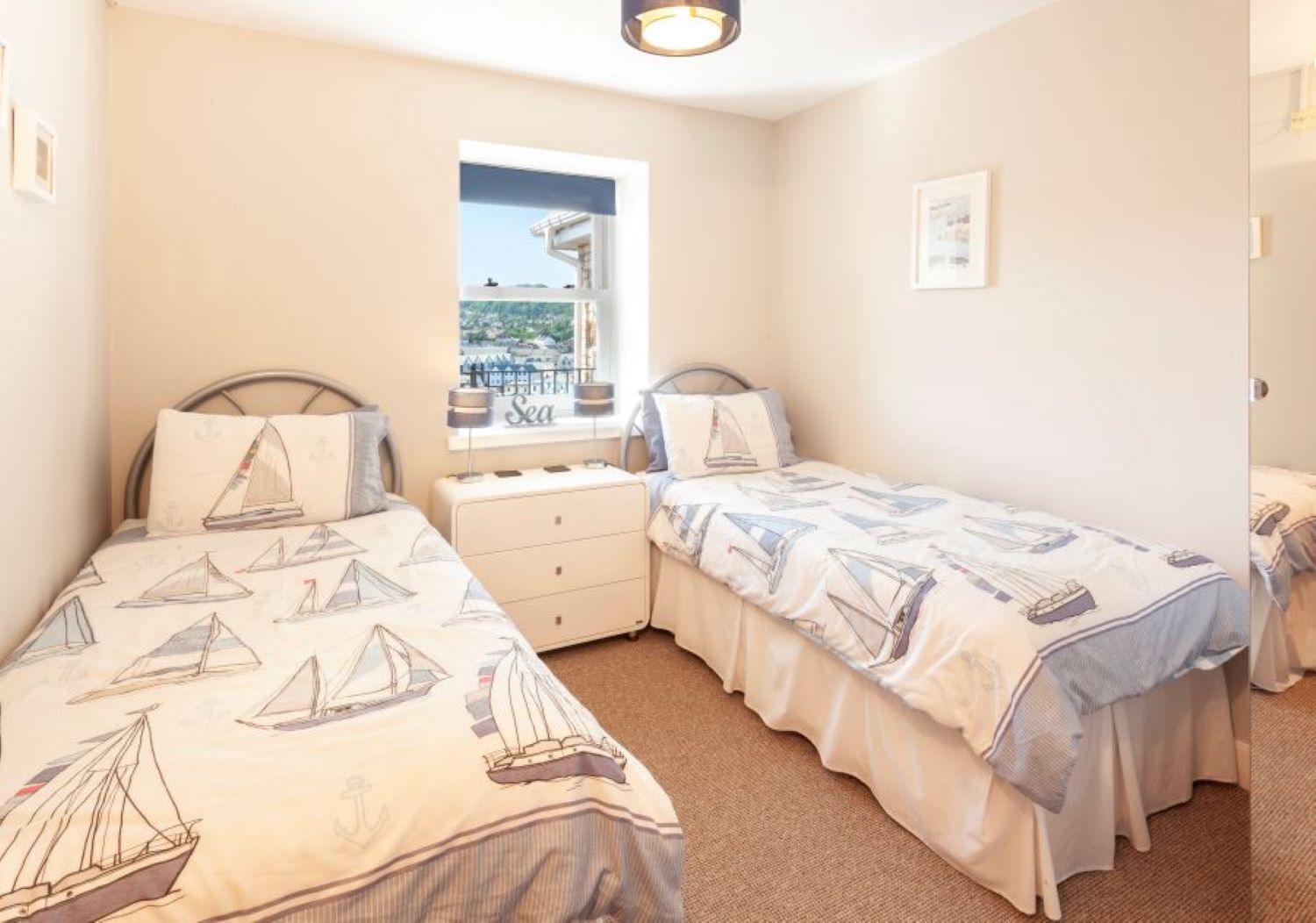 2 bedrooms, iron/ironing board, travel crib, WiFi (free)