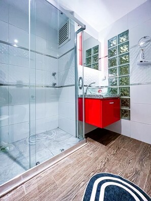 Basic Apartment, 1 Bedroom | Bathroom