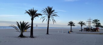 Mejor Zona de Playa de Gandía con Piscina y Aparcamiento