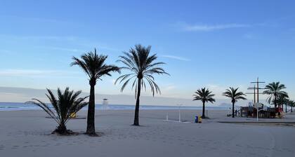 Mejor Zona de Playa de GandĂa con Piscina y Aparcamiento