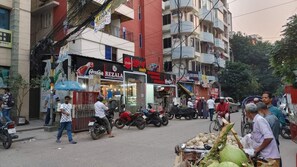 숙박 시설 정면