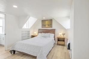 4 bedrooms, free WiFi, bed sheets