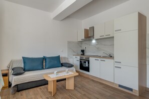 Villa, Multiple Beds | Private kitchen | Fridge, microwave, oven, stovetop