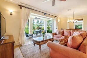 Smart TV, books, video library - 6BR/6BA Luxury Villas w Pool, A/C, Walk to Beach! (Koloa)