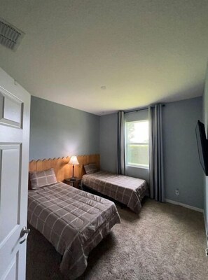 4 bedrooms