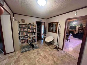 Smart TV, fireplace, DVD player, books